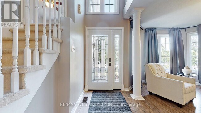 Photo du bâtiment - 56 Livia Herman Way