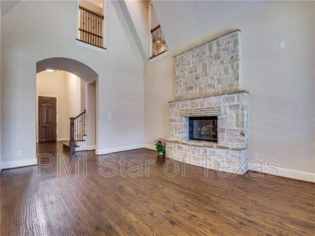 Building Photo - 7509 Rockyford Dr