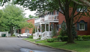 Fairfield Gardens At Port Jefferson photo'