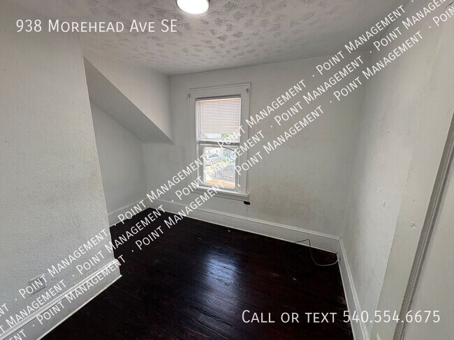 Foto del edificio - 938 Morehead Ave SE