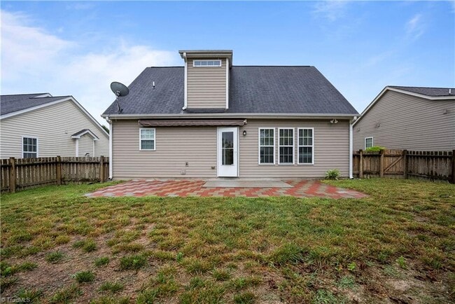 Building Photo - 5753 Misty Hill Cir