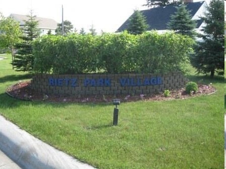 Foto del edificio - Rietz Park Village