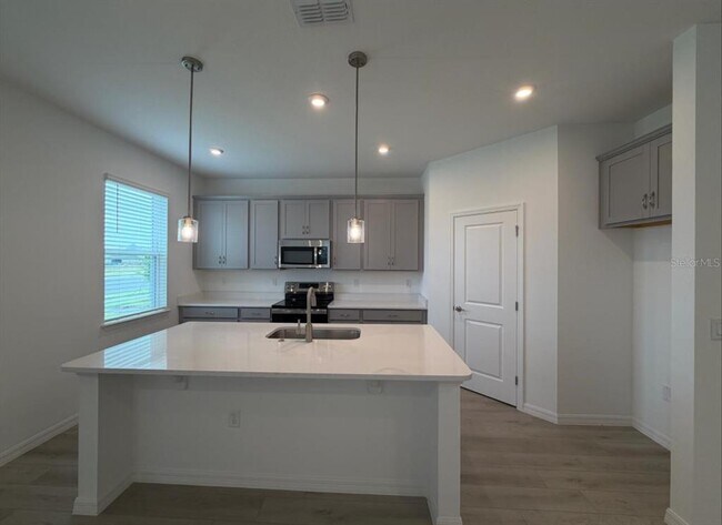 Foto del edificio - 5686 Stockade Blvd