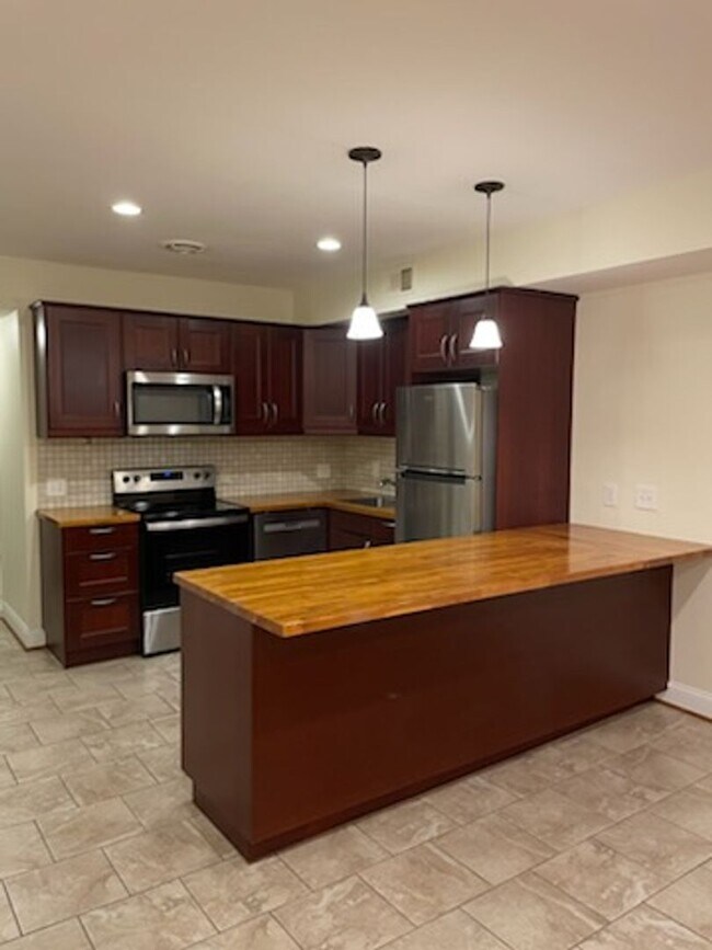 Photo - 13th ST Apartment