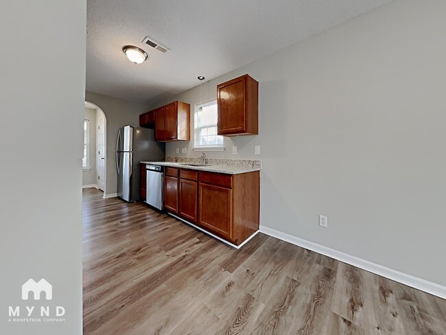 Building Photo - 10922 Olde English Dr