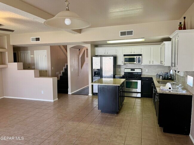 Building Photo - 12450 Paseo De Arco Ct