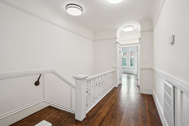Building Photo - 671 7th Ave