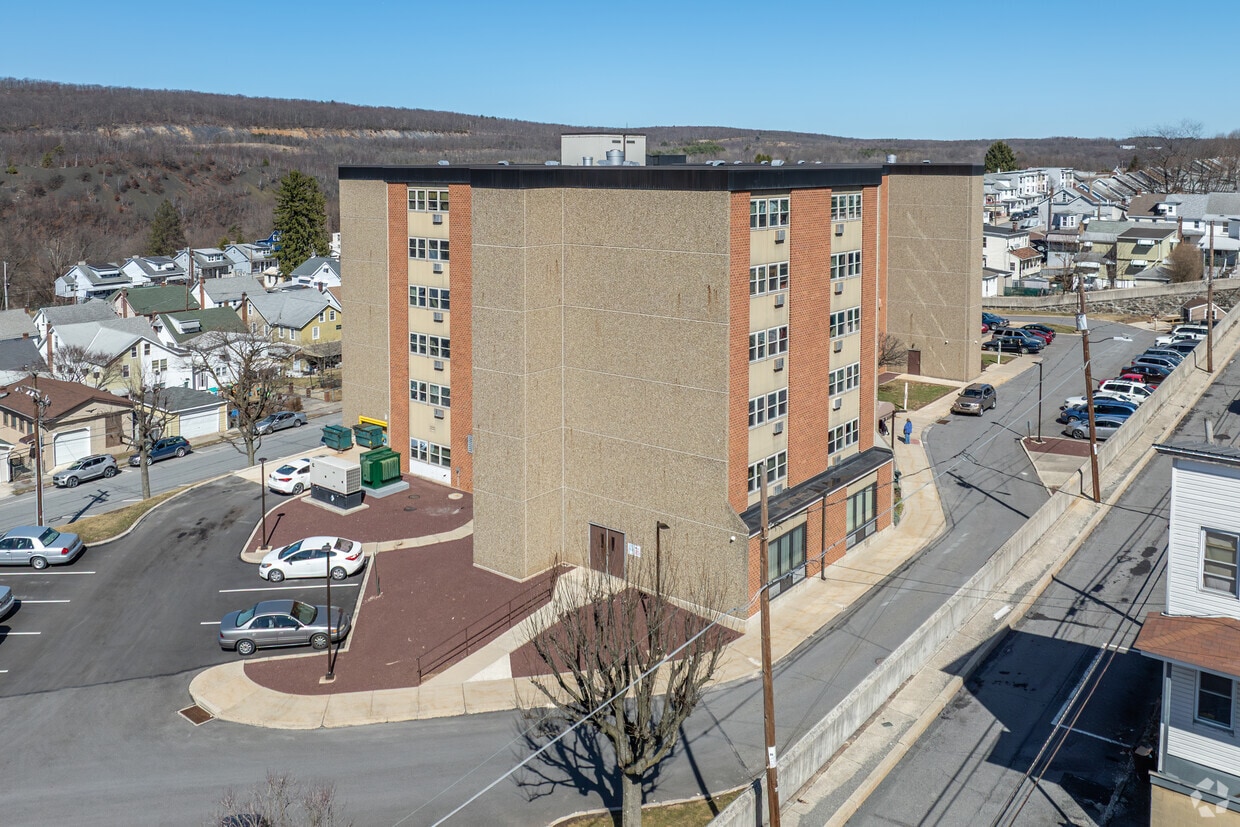 Primary Photo - Lansford Mid-Rise