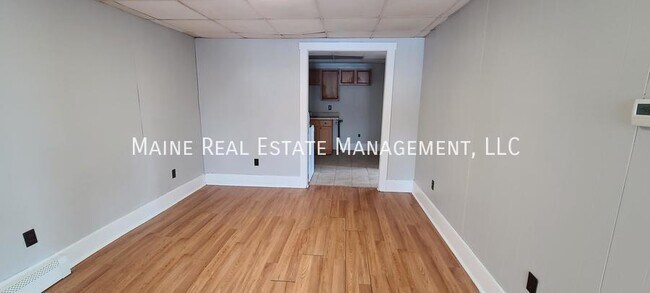 Foto del edificio - 23 Newport Rd