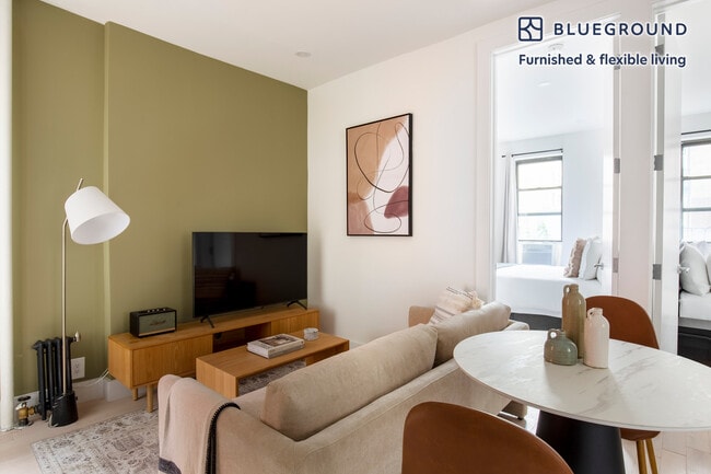 Building Photo - 170 1st Ave