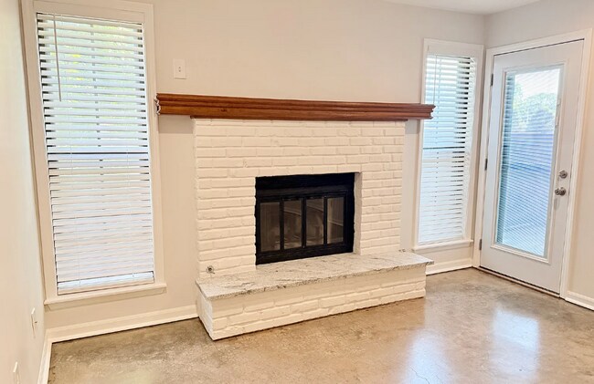 Foto del edificio - 12027 W 58th Pl