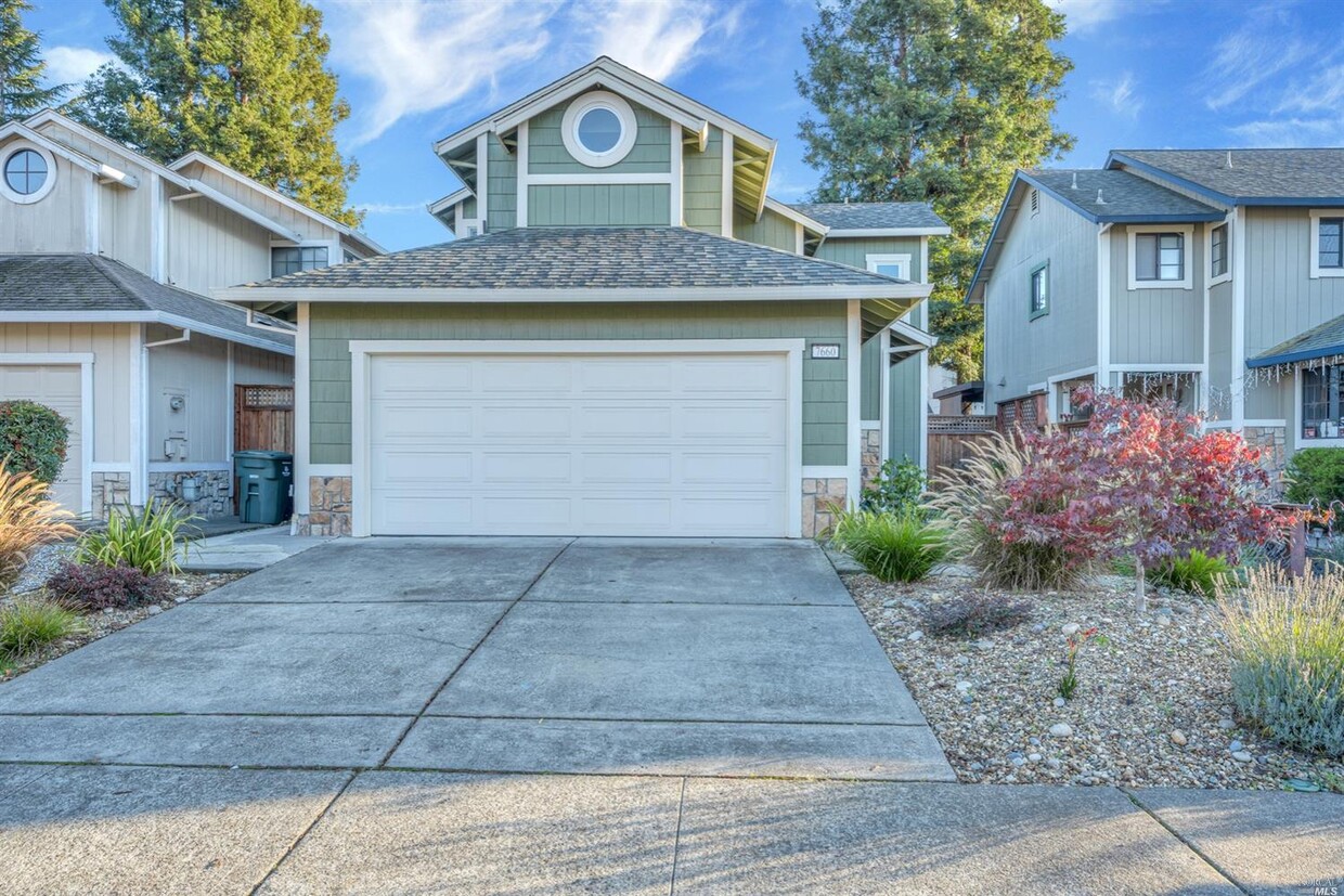 Foto principal - 7660 Mandolin Way