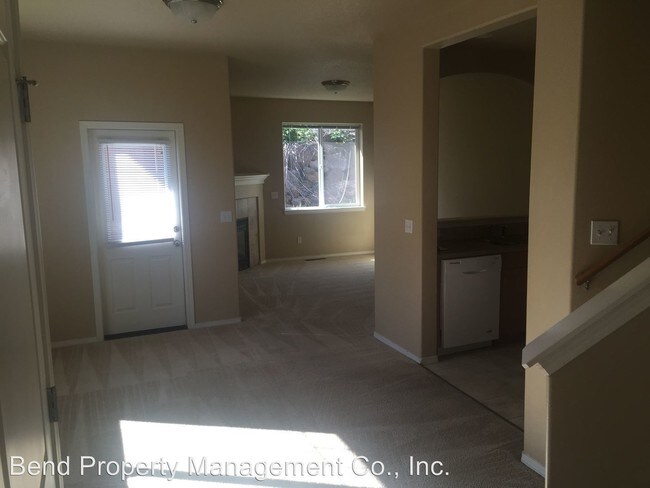 Foto del edificio - 1264 SW Silver Lake Blvd