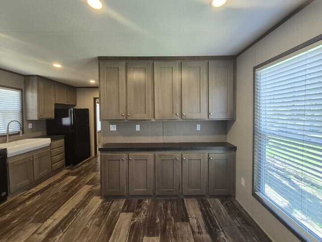 Foto del edificio - 204 Marie St