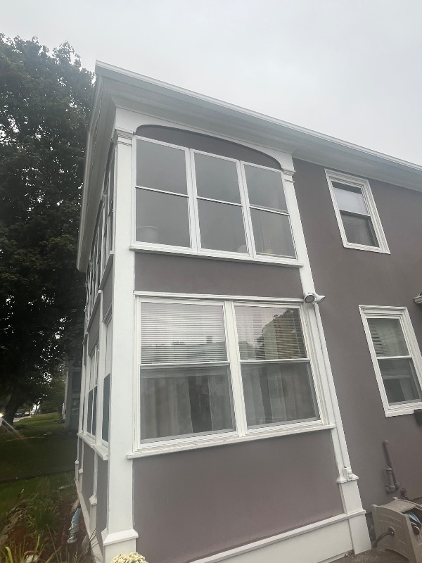 Building Photo - 404 Church St