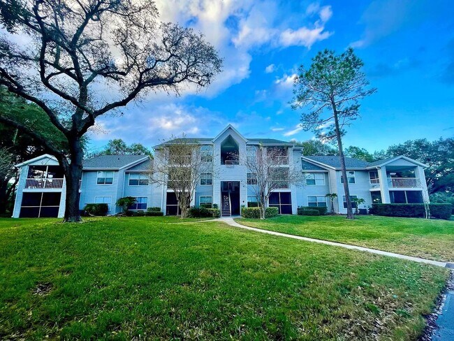 Foto del edificio - Beautiful 1 bed 1 bath condo in pristine location in Lake Mary