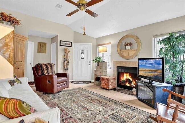 Building Photo - 4114 Meadowgold Ln