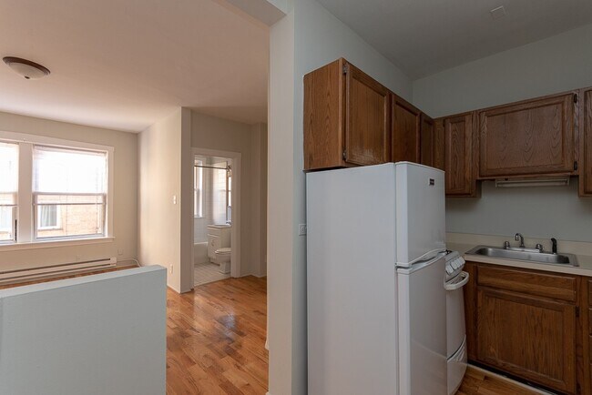 Foto del edificio - 516 W Melrose St