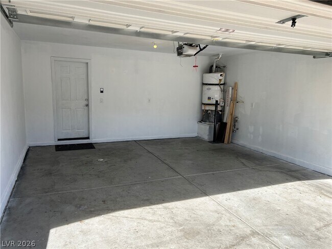 Building Photo - 6394 Jackson Spring Rd