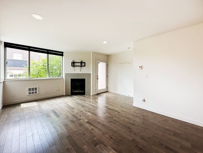 Foto del edificio - 3bd/2ba Seattle Townhome