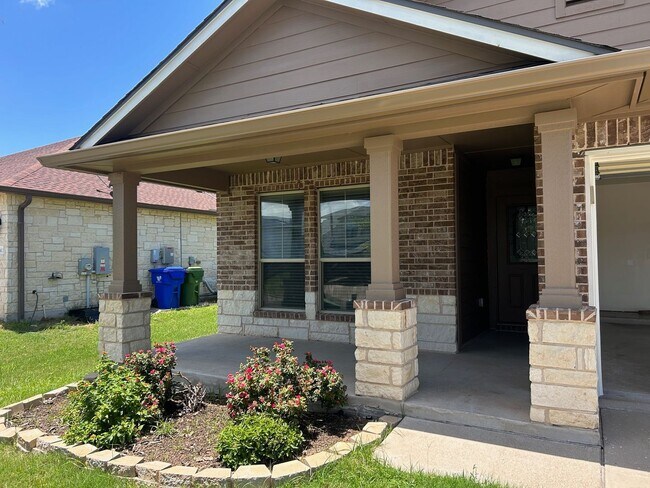 Foto del edificio - Updated China Spring ISD Home
