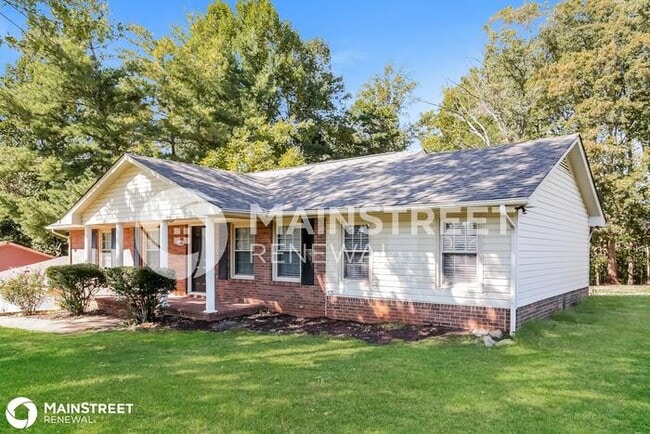 Building Photo - 1036 DOGWOOD DR, KING, NC 27021