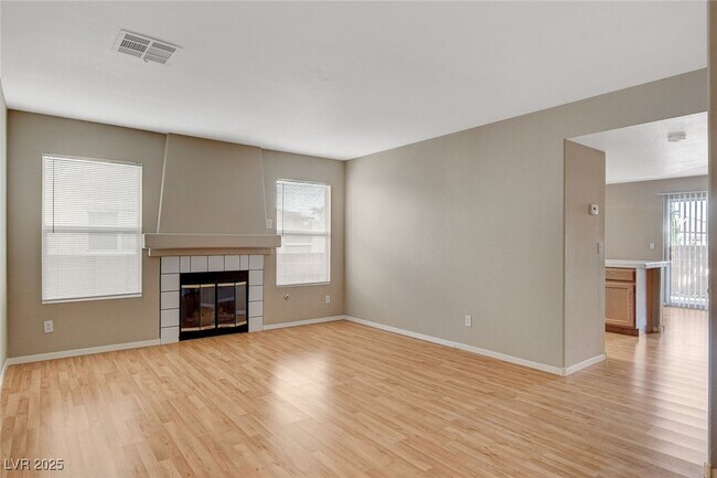 Foto del edificio - 1904 Verbania Dr