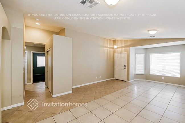 Building Photo - 2772 Echo Springs St