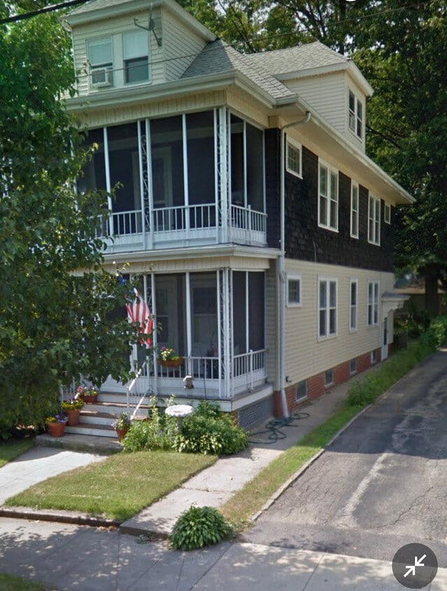 Primary Photo - 37 Whitford Ave