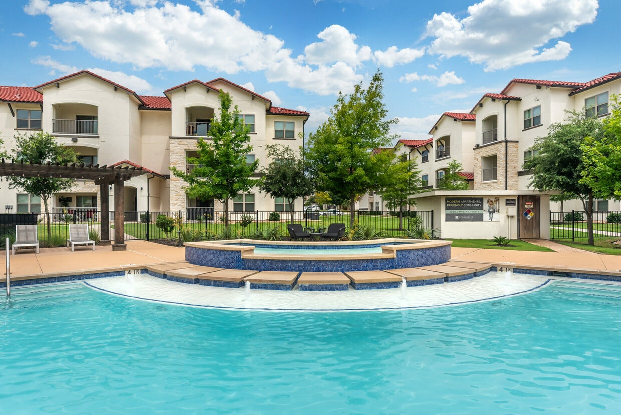 Resort-Style Pool - Stone Hill
