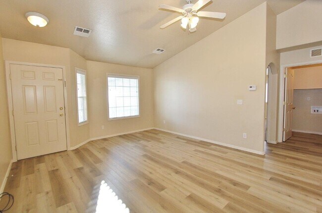 Foto del edificio - Immaculate Single-Level Home