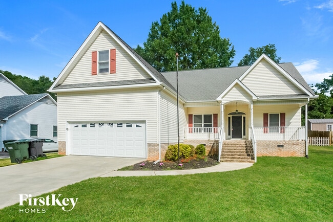 Foto del edificio - 376 Stonehaven Ct SW