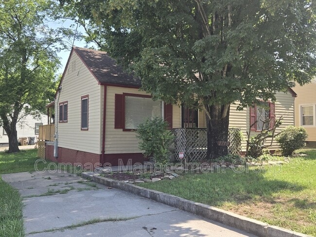 Building Photo - 1719 McClung Ave
