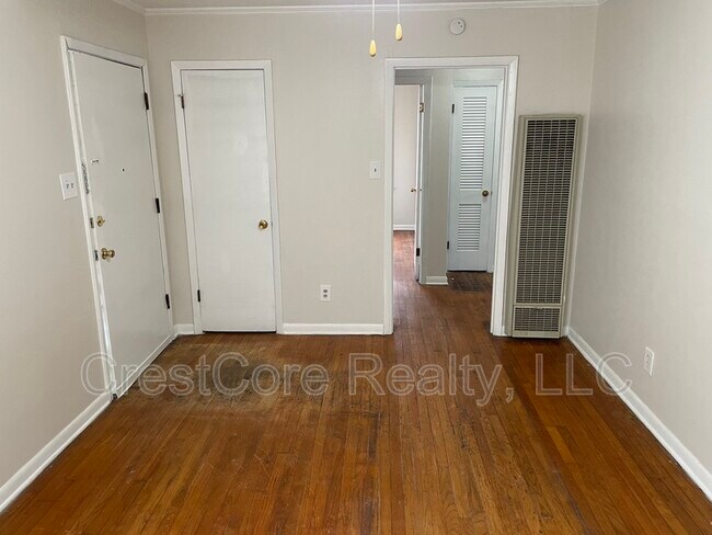 Building Photo - 3536 Venable Rd