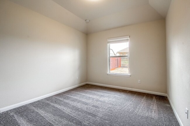 Foto del edificio - Beautiful 3 bed/2.5 bath, house on corner lot w/ green space in the Teravista community