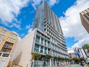 Building Photo - 150 E Robinson St