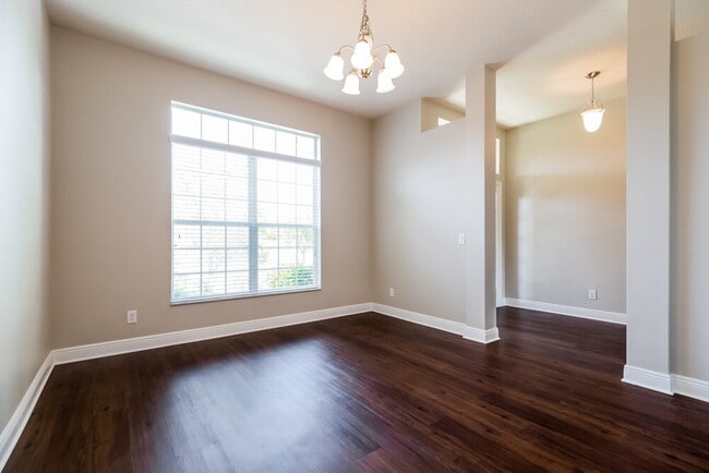 Building Photo - 2080 Antler Dr