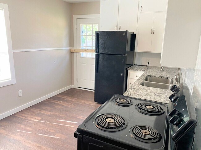 Building Photo - 2020 35th St