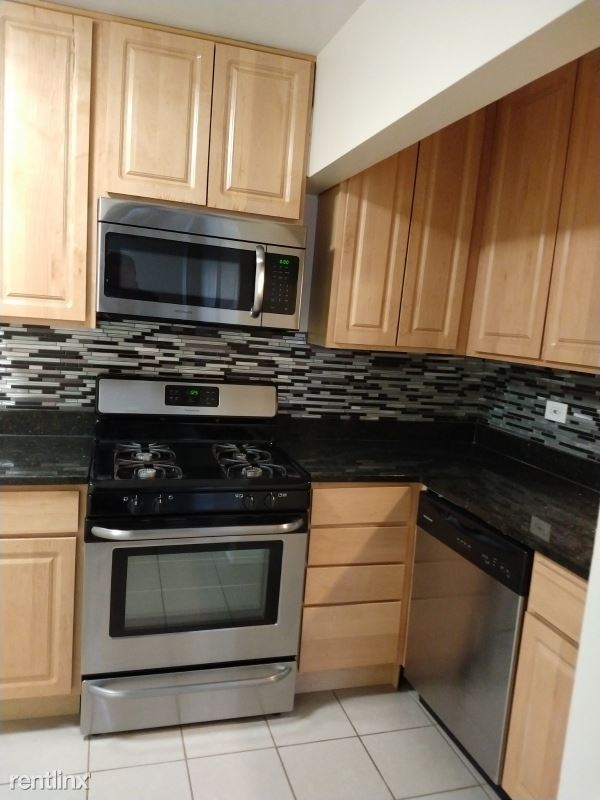 Foto principal - 8608 Skokie Blvd