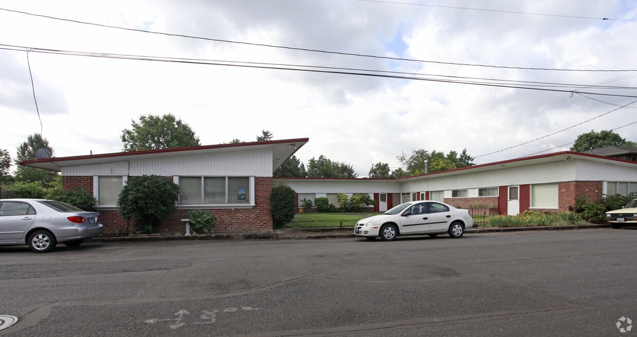 Foto del edificio - 2210 SE Nehalem St