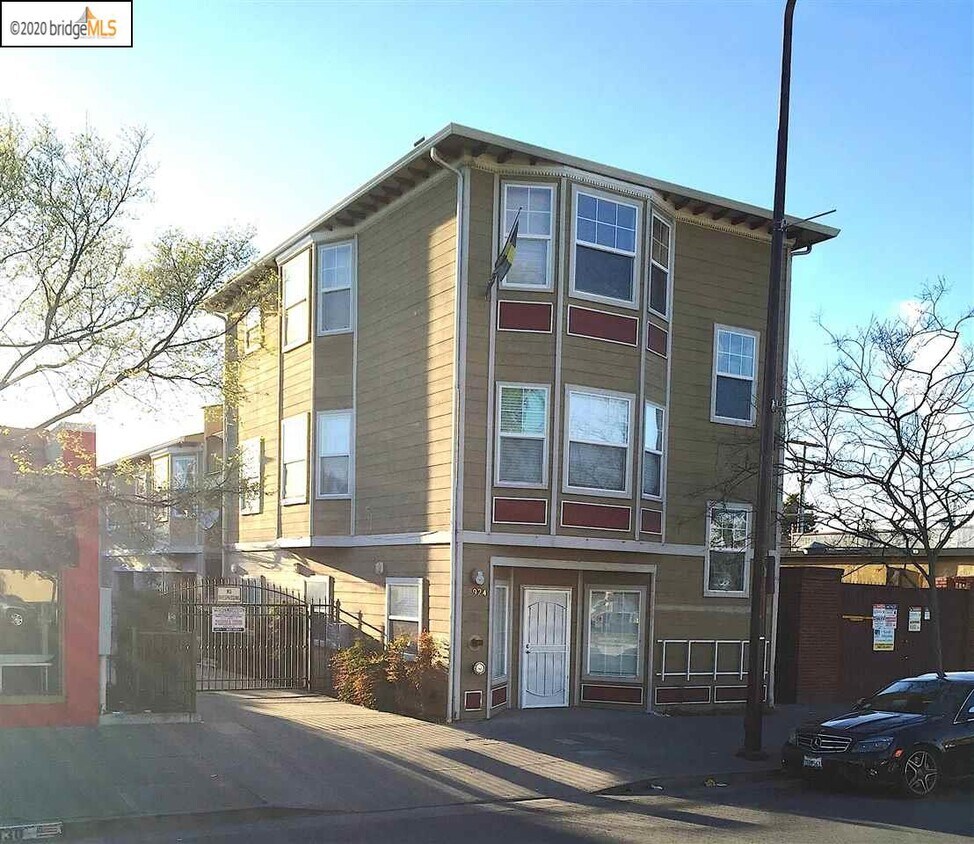 2924 Sacramento St, Berkeley, CA 94702 Room for Rent in Berkeley, CA