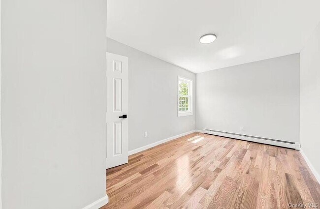 Building Photo - 137-14 Bedell St