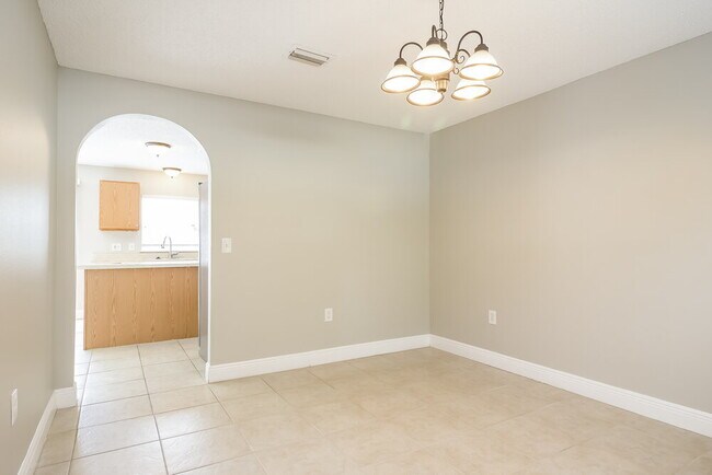 Building Photo - 598 Wekiva Bluff St
