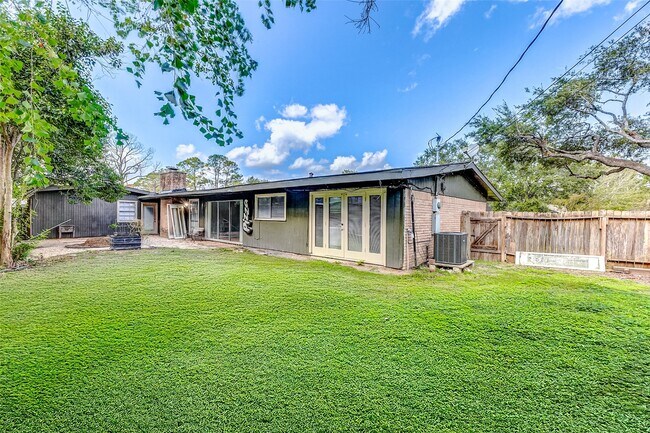 Building Photo - 5519 Burlinghall Dr