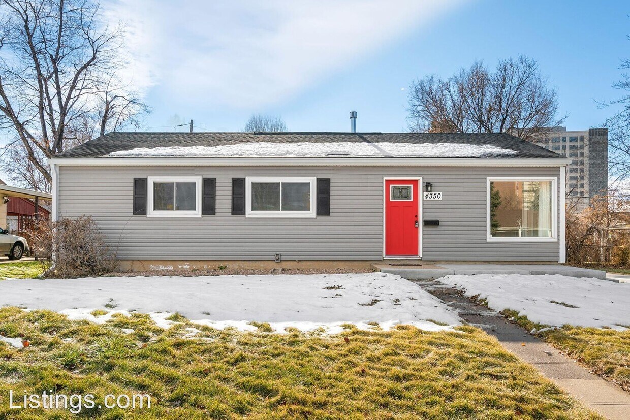Primary Photo - 5 br, 2 bath House - 4350 E Utah Pl