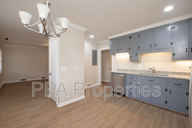 Building Photo - 2882 Willow Cove Dr