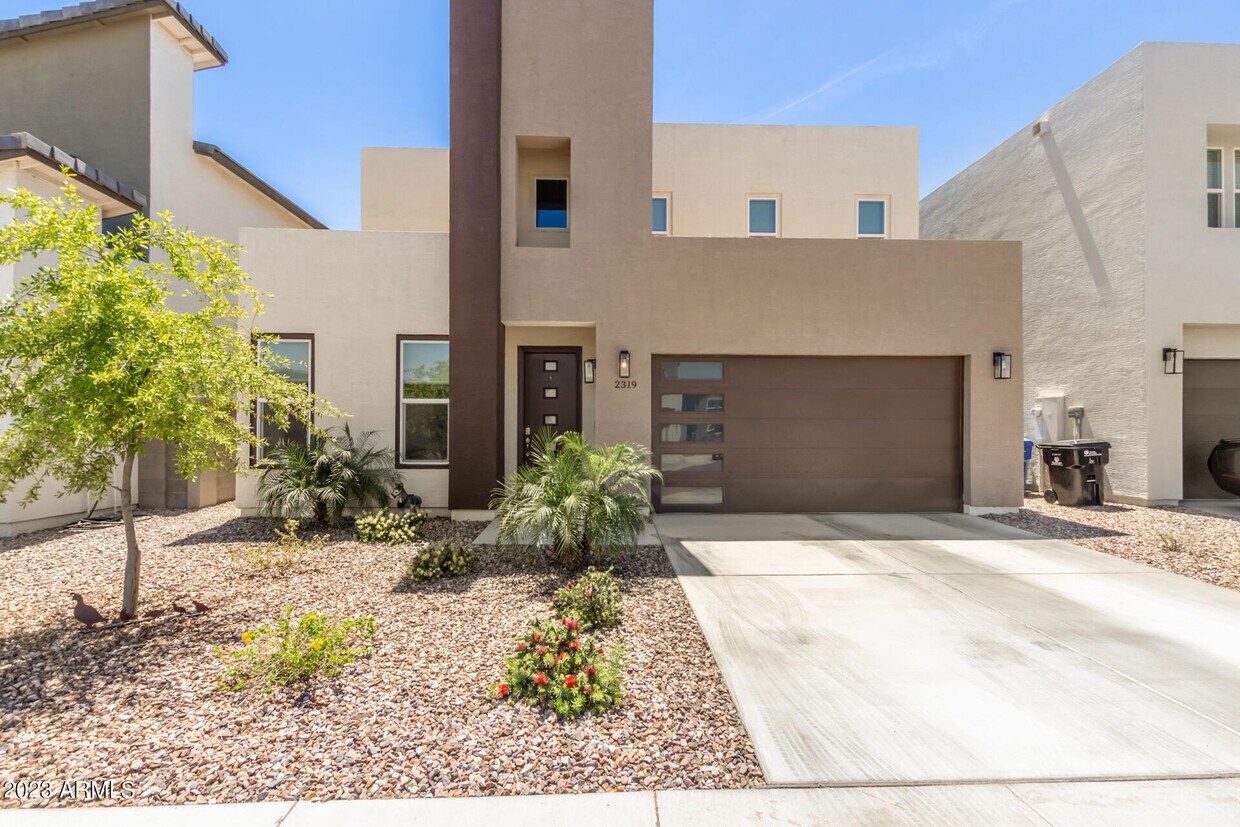 2319 W Darrow St, Phoenix, AZ 85041 House for Rent in Phoenix, AZ