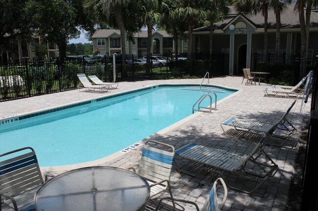 1 of 2 swimming pools - 2550 N Alafaya Trl