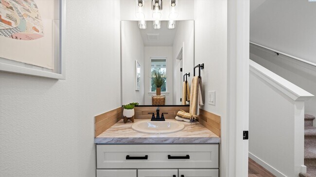 Foto del edificio - 3569 W 6th Pl