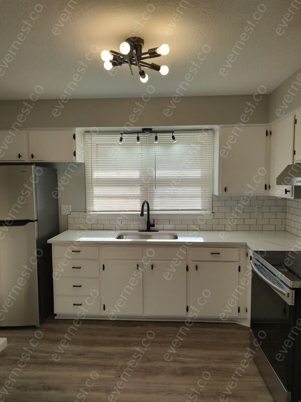 Building Photo - 9019 E 89th St